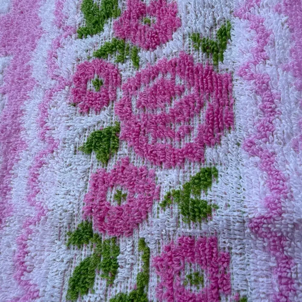 Vintage Cannon Monticello Bath Towel Floral Pink & Green Roses w/ Fringe Cottage
